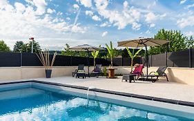 Villa des Oliviers : Sublime villa avec piscine chauffée et privée, terrasse de 185m²